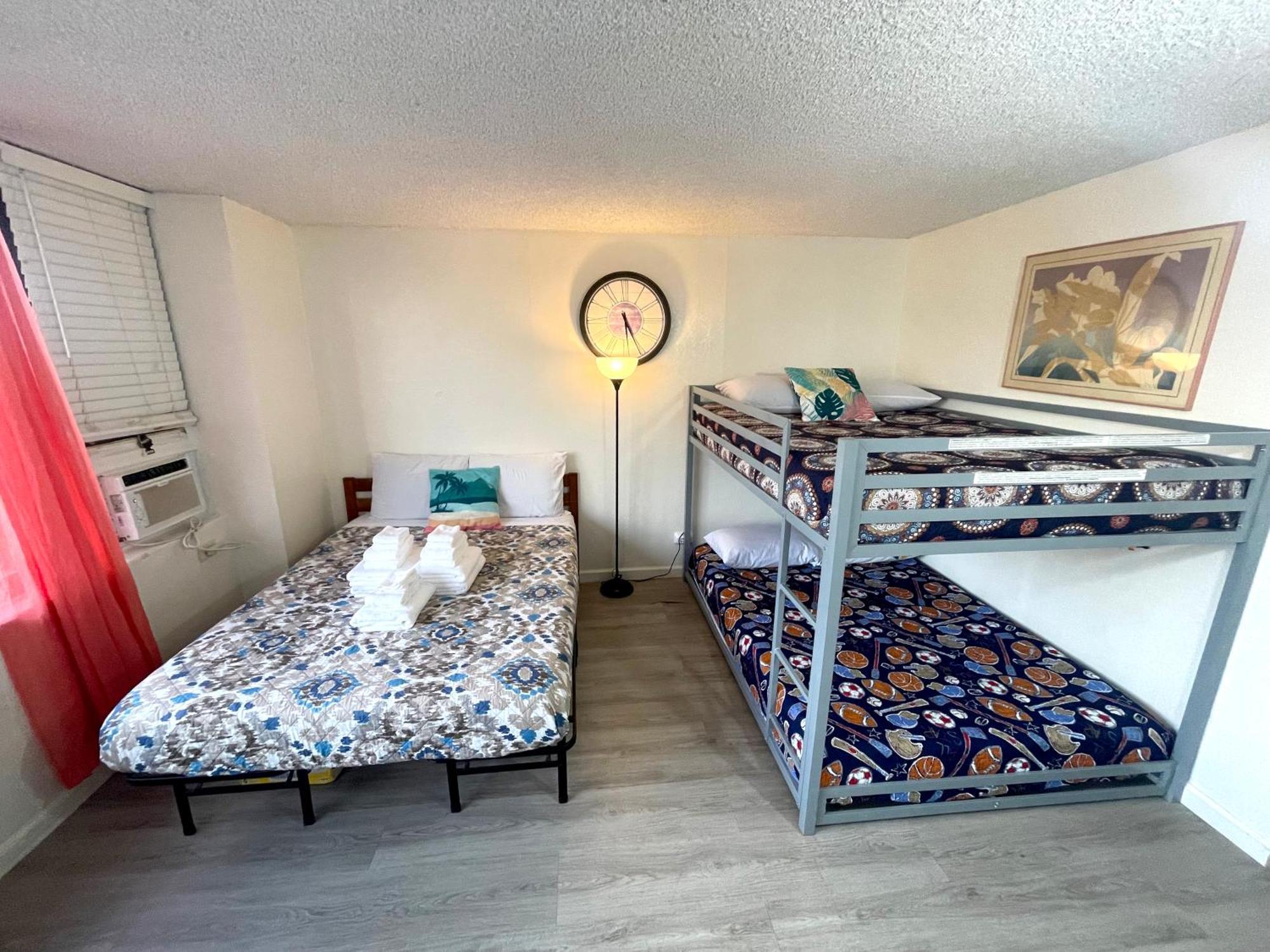 Waikiki Canal Family 6person Apartment Honolulu